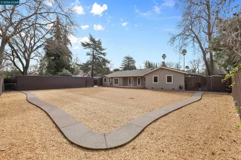 $1,795,000 | 484 Diablo Road, Danville, CA 94526