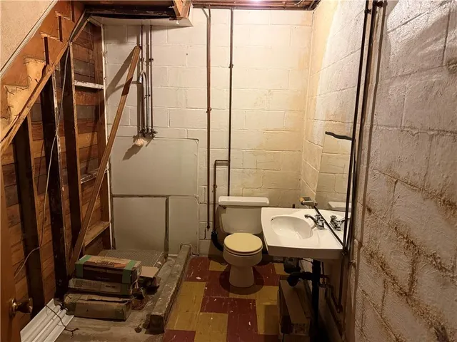 $175,000 | 300 Taylor Street, North Versailles, PA 15137