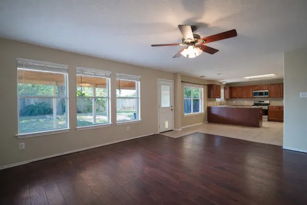 $2,350 | 8315 Cardamon Lane, Baytown, TX 77521
