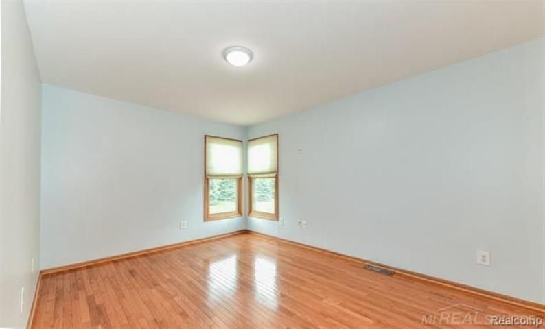 46564 Mornington Road Canton, MI 48188 - Photo 28 of 35