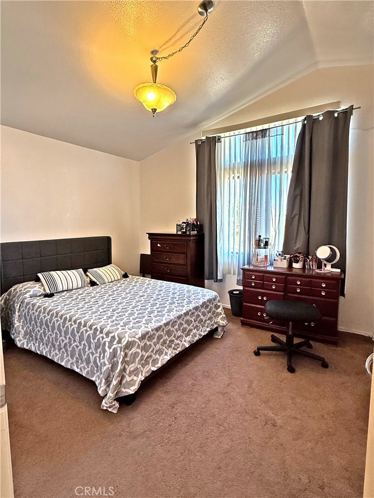 13382 Fox Run Road Victorville, CA 92392 - Photo 22 of 36
