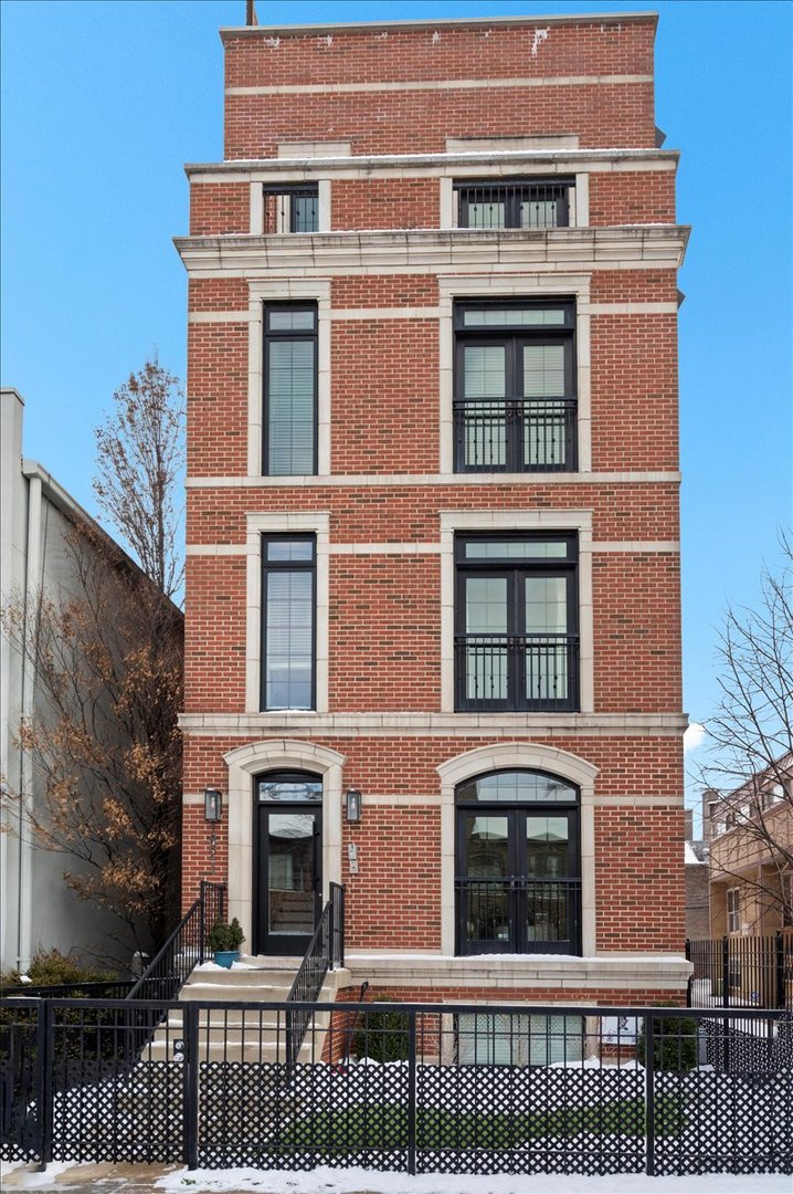 1821 North Larrabee Street, Unit 2 Chicago, IL 60614 - Photo 1 of 54