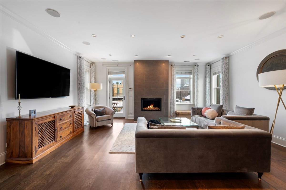 1821 North Larrabee Street, Unit 2 Chicago, IL 60614 - Photo 20 of 54