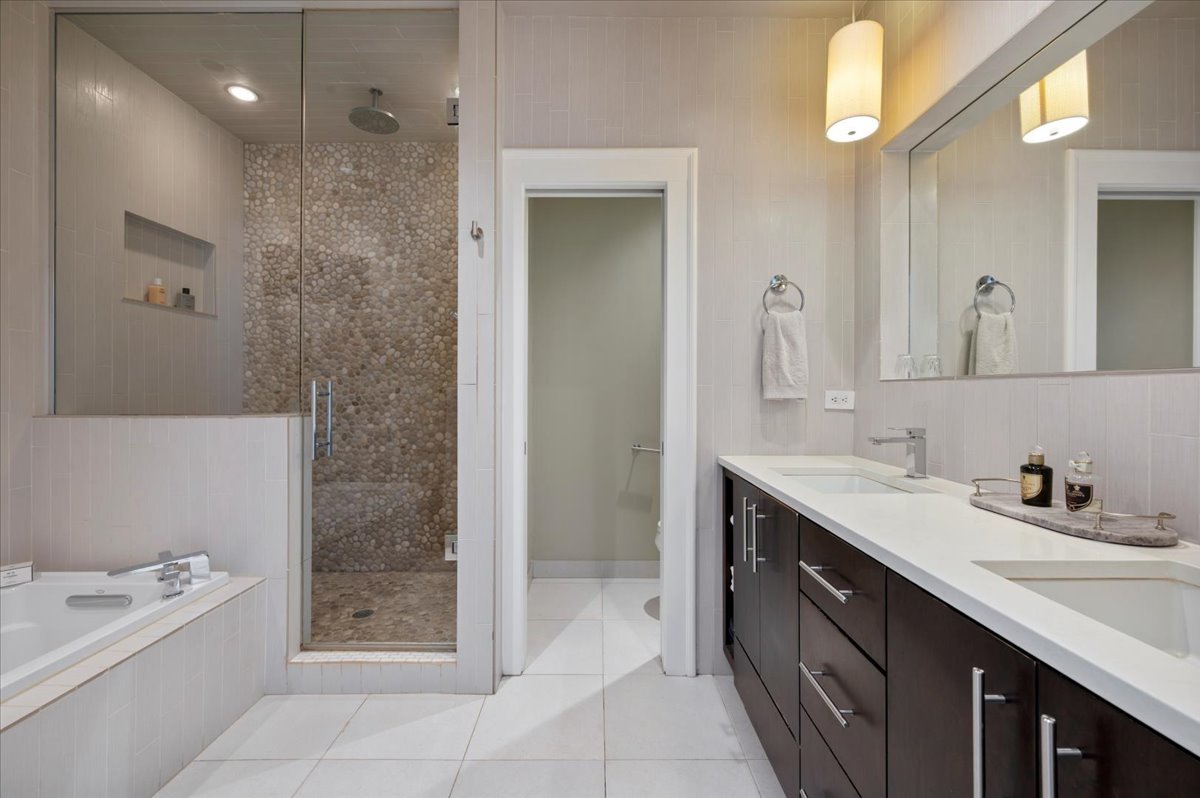 1821 North Larrabee Street, Unit 2 Chicago, IL 60614 - Photo 28 of 54