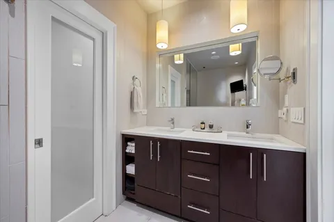 $1,625,000 | 1821 North Larrabee Street, Unit 2, Chicago, IL 60614