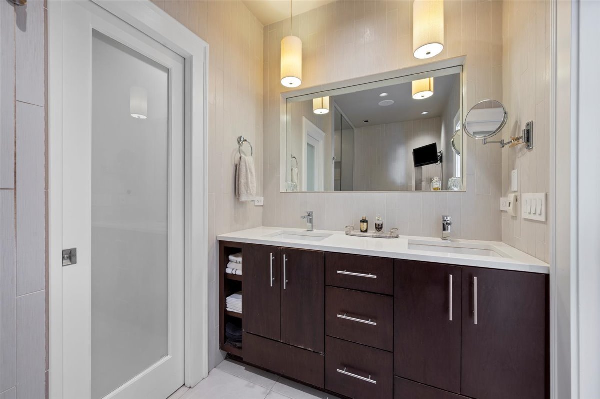 1821 North Larrabee Street, Unit 2 Chicago, IL 60614 - Photo 29 of 54