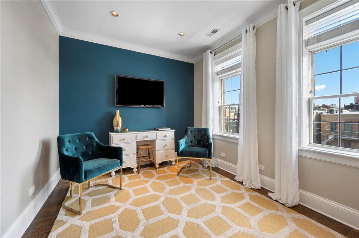 1821 North Larrabee Street, Unit 2 Chicago, IL 60614 - Photo 32 of 54