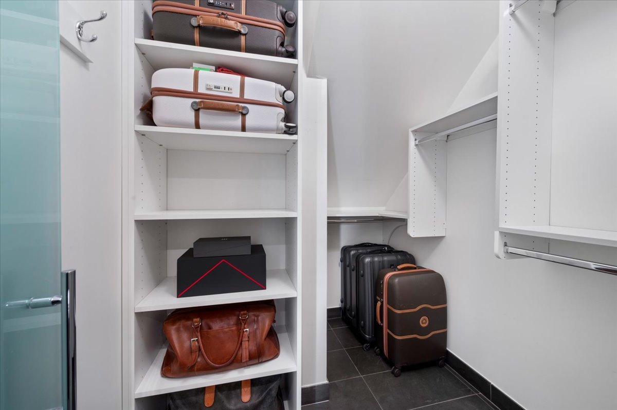 1821 North Larrabee Street, Unit 2 Chicago, IL 60614 - Photo 34 of 54