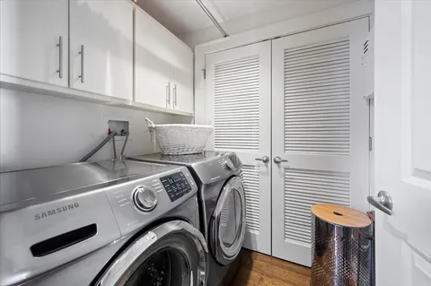 $1,625,000 | 1821 North Larrabee Street, Unit 2, Chicago, IL 60614