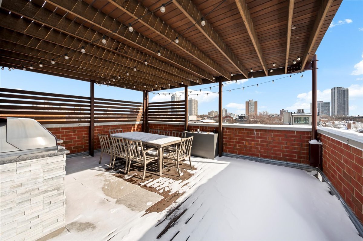 1821 North Larrabee Street, Unit 2 Chicago, IL 60614 - Photo 47 of 54