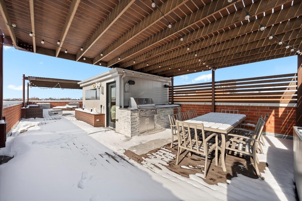 1821 North Larrabee Street, Unit 2 Chicago, IL 60614 - Photo 48 of 54