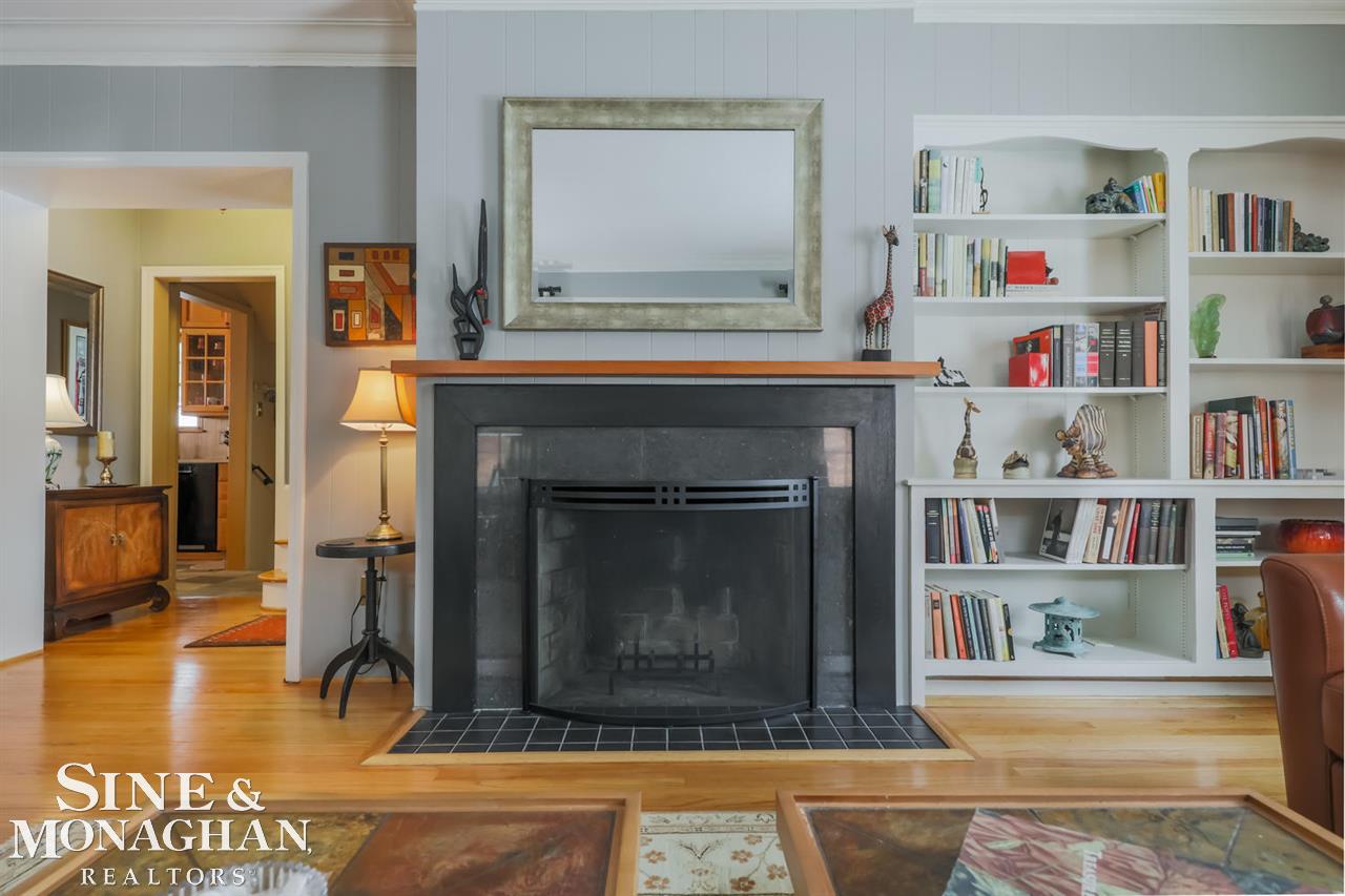 318 Fisher Road Grosse Pointe Farms, MI 48230 - Photo 8 of 43