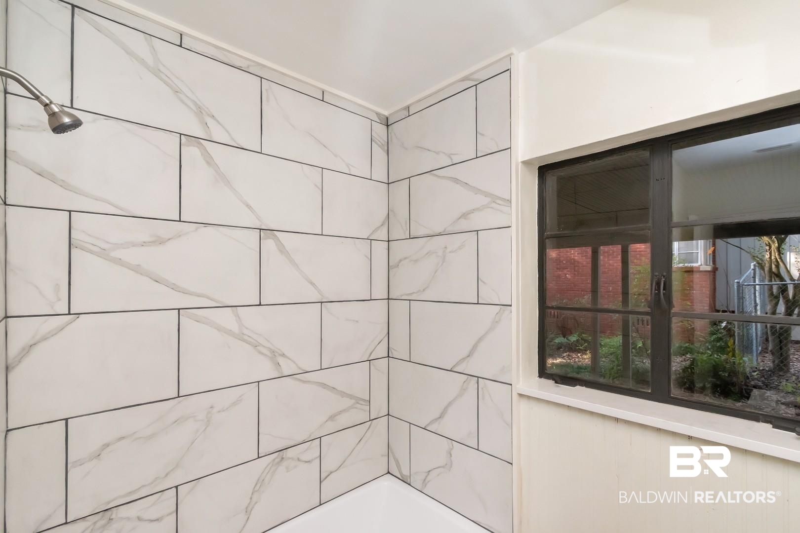 2460 Lilac Avenue Mobile, AL 36606 - Photo 10 of 21