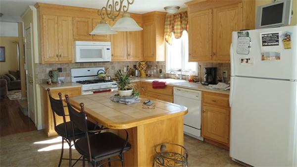 26 Fox Run Road, Unit 26 Blackstone, MA 01504 - Photo 5 of 11 Gallery Image 5