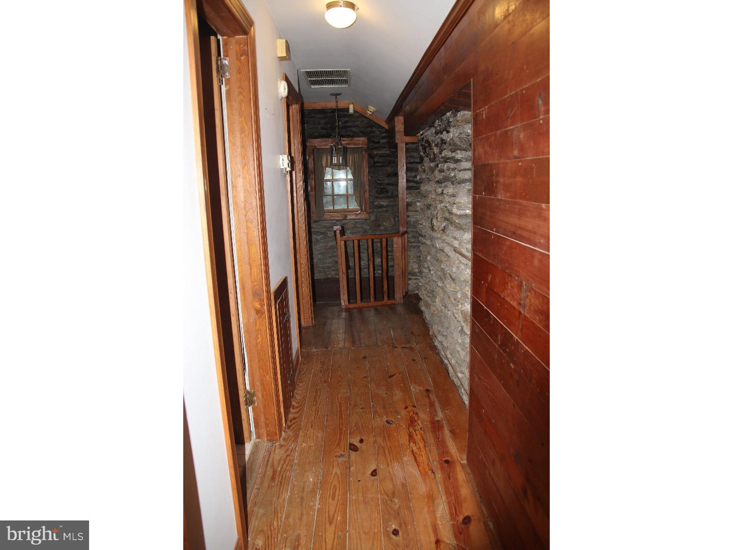 1170 Radnor Hill Road Wayne, PA 19087 - Photo 16 of 24 Hallway