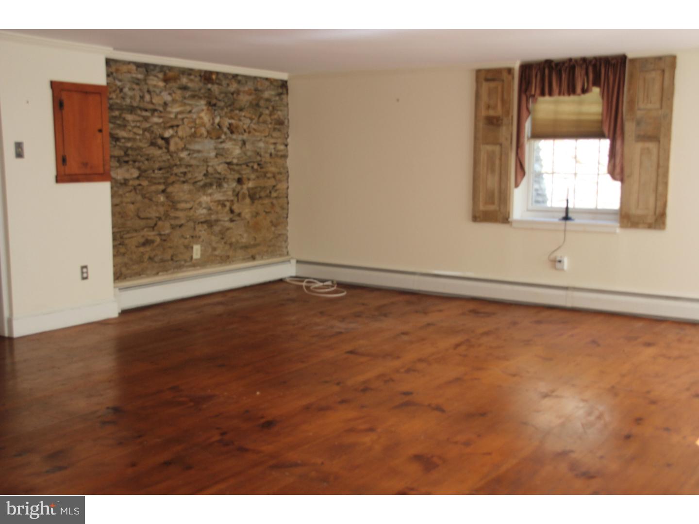 1170 Radnor Hill Road Wayne, PA 19087 - Photo 4 of 24 Living Room