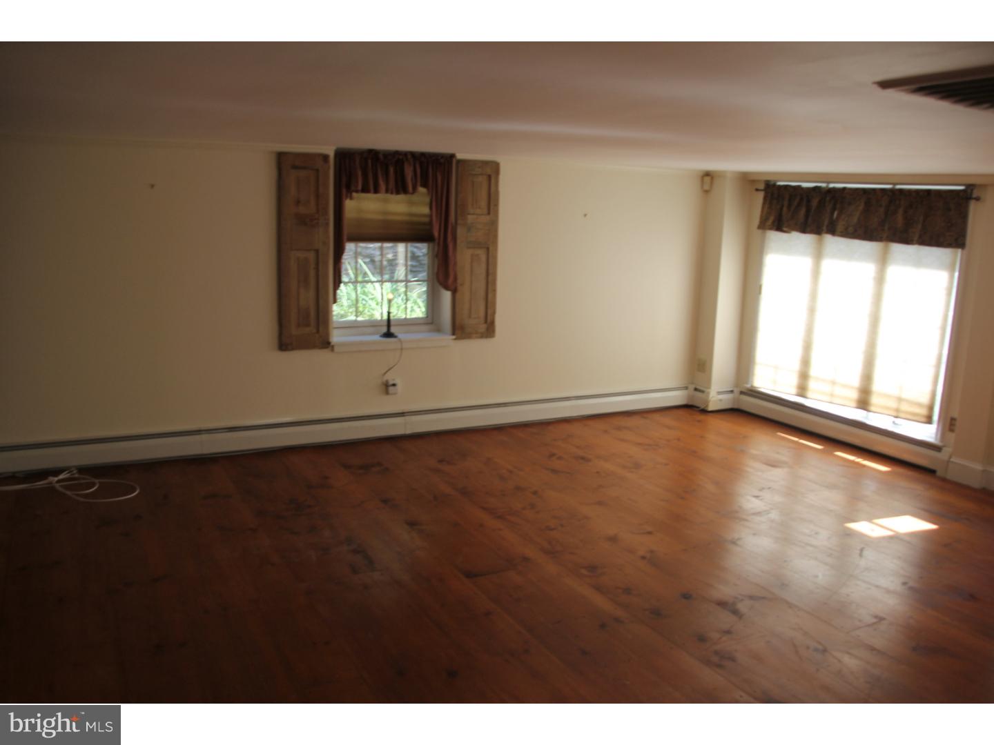 1170 Radnor Hill Road Wayne, PA 19087 - Photo 5 of 24 Living Room
