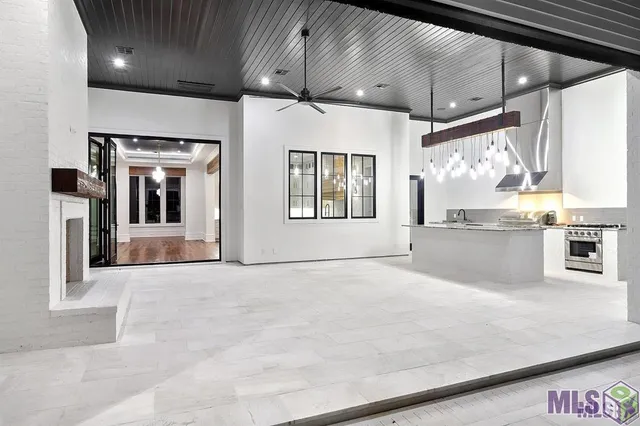 $2,985,000 | 110 Valhalla Boulevard, St. George, LA 70810