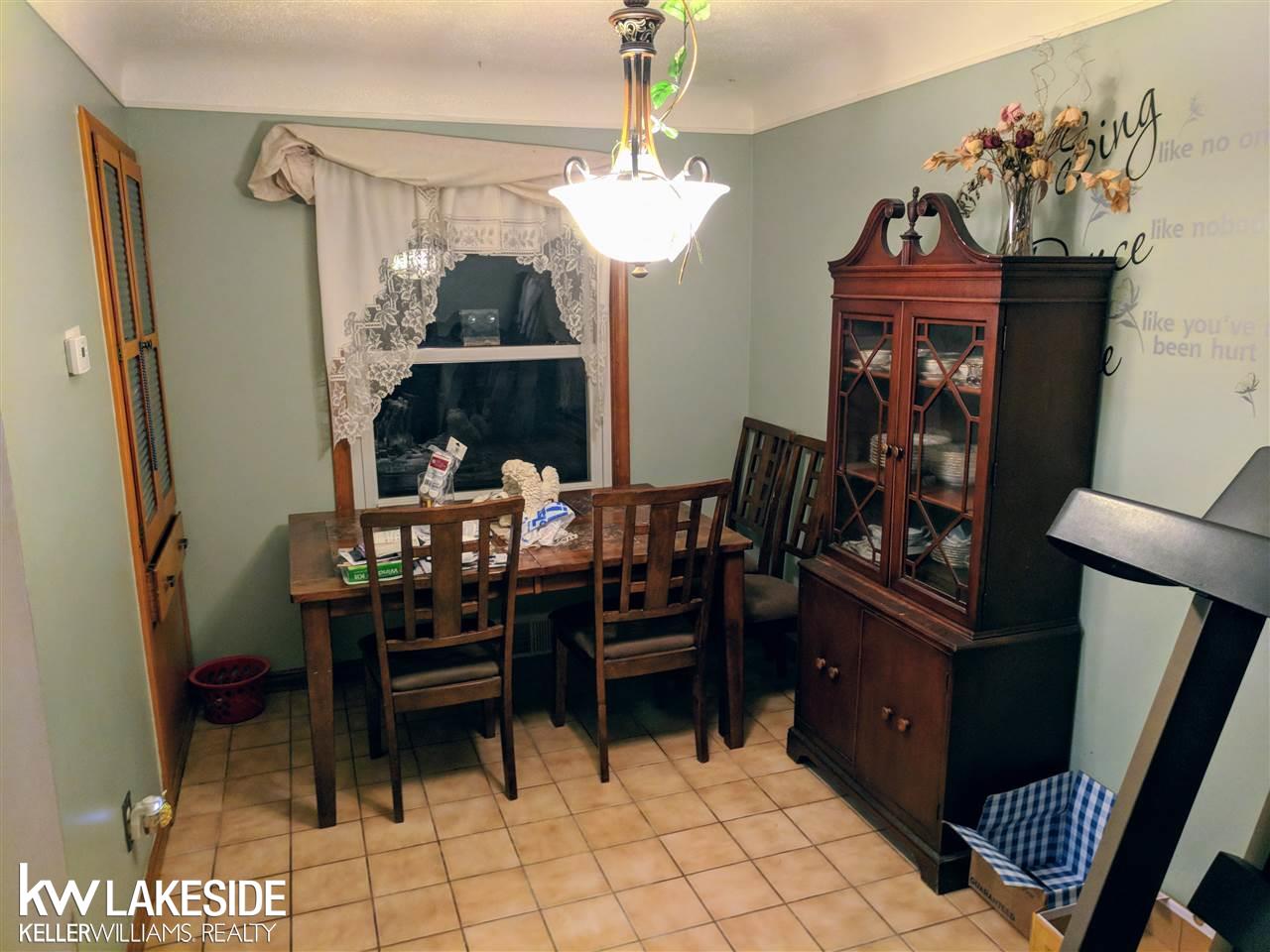 15580 Charles R Avenue Eastpointe, MI 48021 - Photo 13 of 23