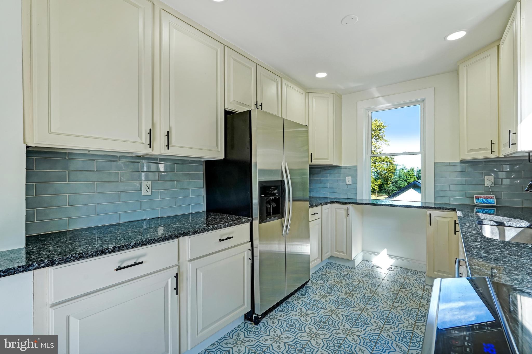 27100 Ridge Road Damascus, MD 20872 - Photo 7 of 74 Beautiful Galley Kitchen Loaded with Upgrades