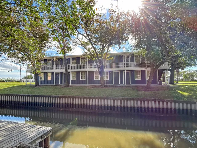 $750,000 | 5202 County Road 469, Brazoria, TX 77422