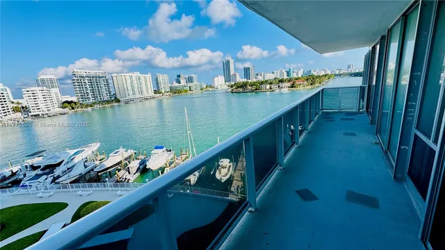 $789,000 | 900 Bay Drive, Unit 526, Miami Beach, FL 33141