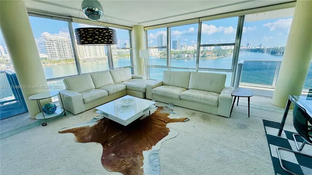 $789,000 | 900 Bay Drive, Unit 526, Miami Beach, FL 33141