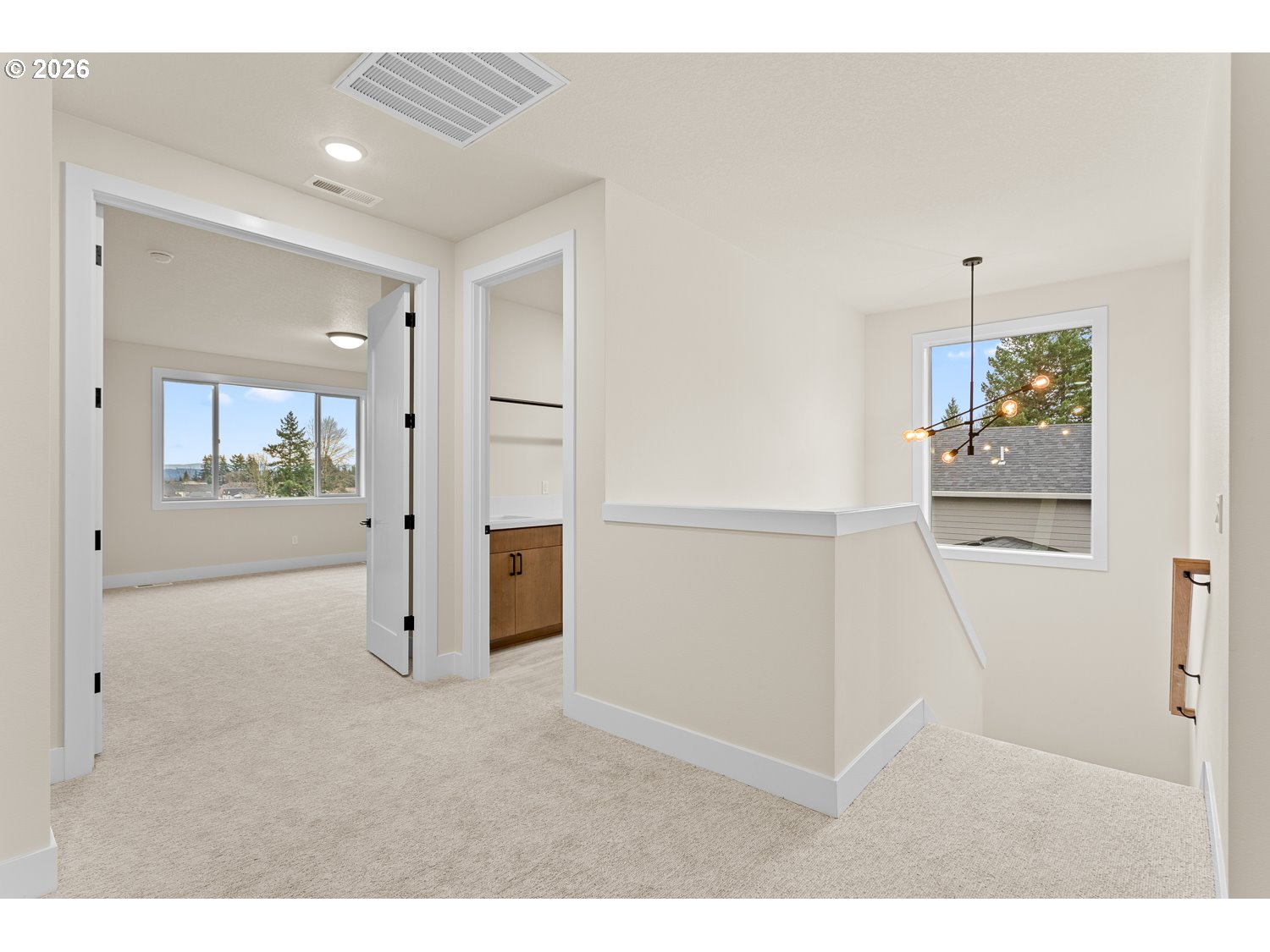 15666 Southwest Everglade Avenue Tigard, OR 97224 - Photo 26 of 45 a view interior of a house and wooden floor cabinet