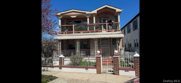 $985,000 | 23-50 Ocean Crest Boulevard | Bayswater
