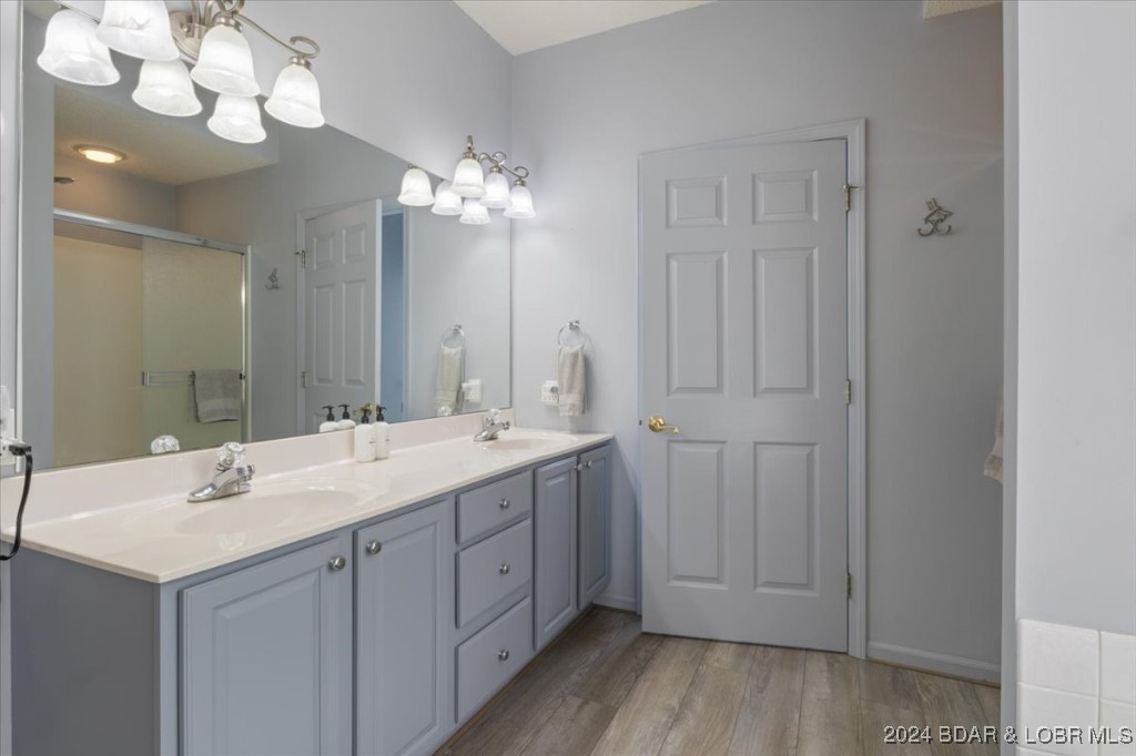 6334 Red Barn Road Osage Beach, MO 65065 - Photo 15 of 25