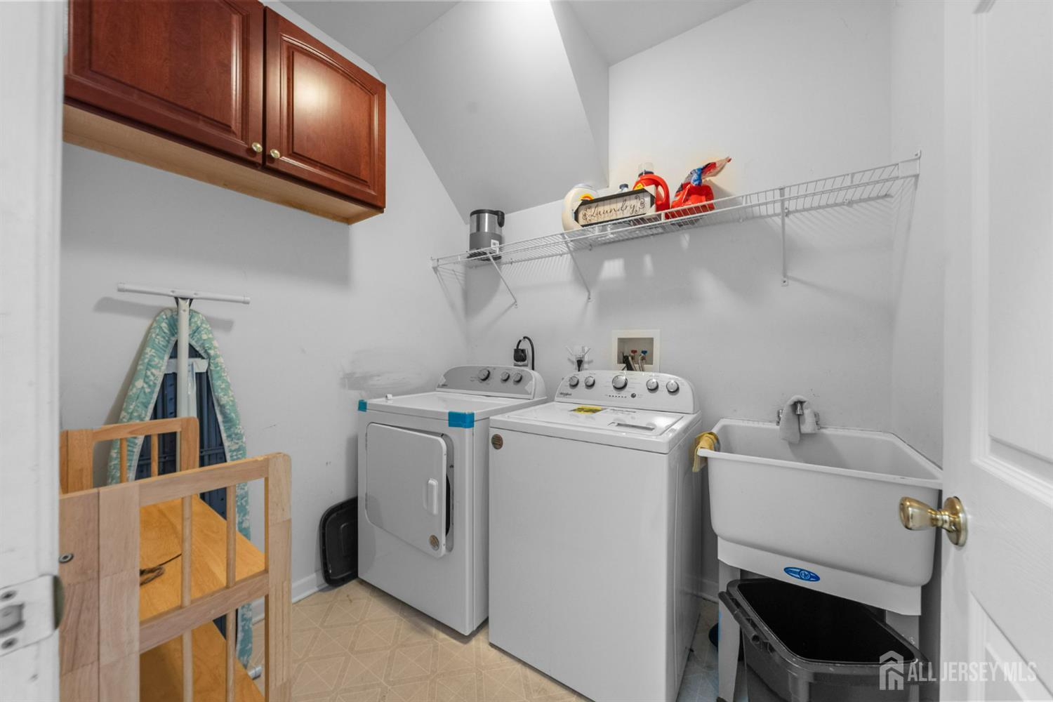 8 Colts Run Road Princeton, NJ 08540 - Photo 24 of 55 Gallery Image 24