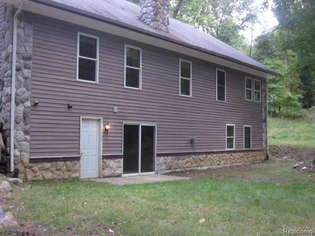 3120 East Coon Lake Road Howell, MI 48843 - Photo 23 of 23 20 WALKOUT YARD AREA.JPG