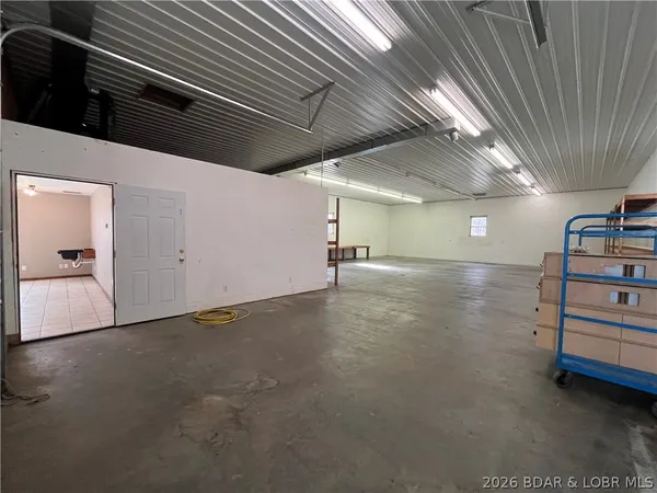 $430,000 | 430 Lewis Drive, Syracuse, MO 65354