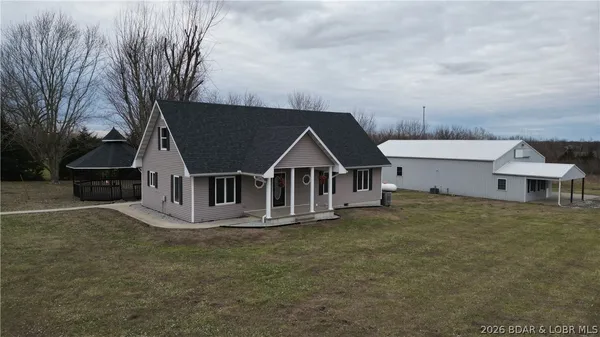 $430,000 | 430 Lewis Drive, Syracuse, MO 65354