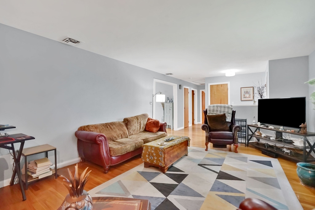 28 Dayton Street Springfield, MA 01118 - Photo 27 of 40 Gallery Image 27