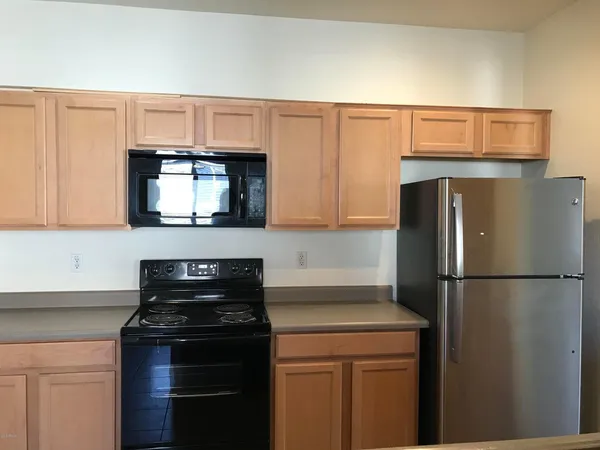 $1,998 | 7323 West St Charles Avenue, Laveen, AZ 85339