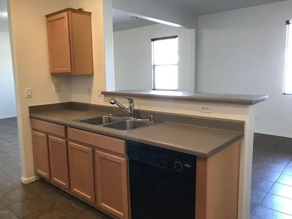 $1,998 | 7323 West St Charles Avenue, Laveen, AZ 85339