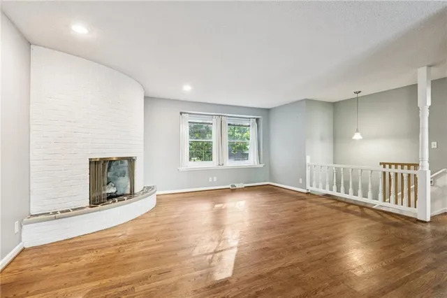 $369,950 | 9516 Woodson Drive, Overland Park, KS 66207