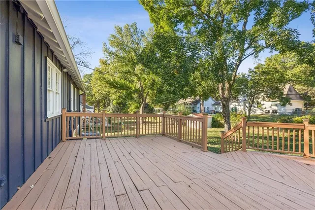 $369,950 | 9516 Woodson Drive, Overland Park, KS 66207