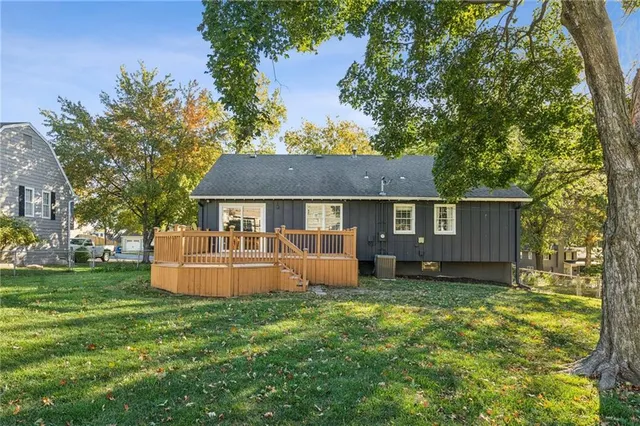 $369,950 | 9516 Woodson Drive, Overland Park, KS 66207