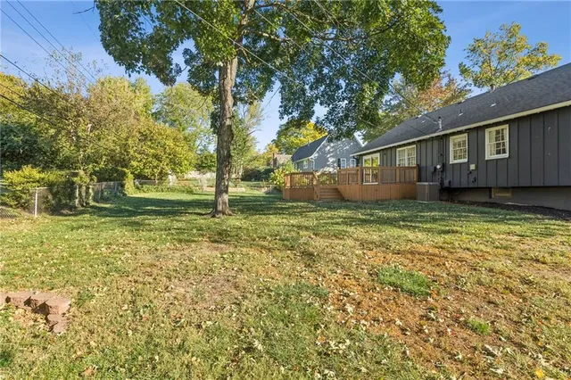 $369,950 | 9516 Woodson Drive, Overland Park, KS 66207