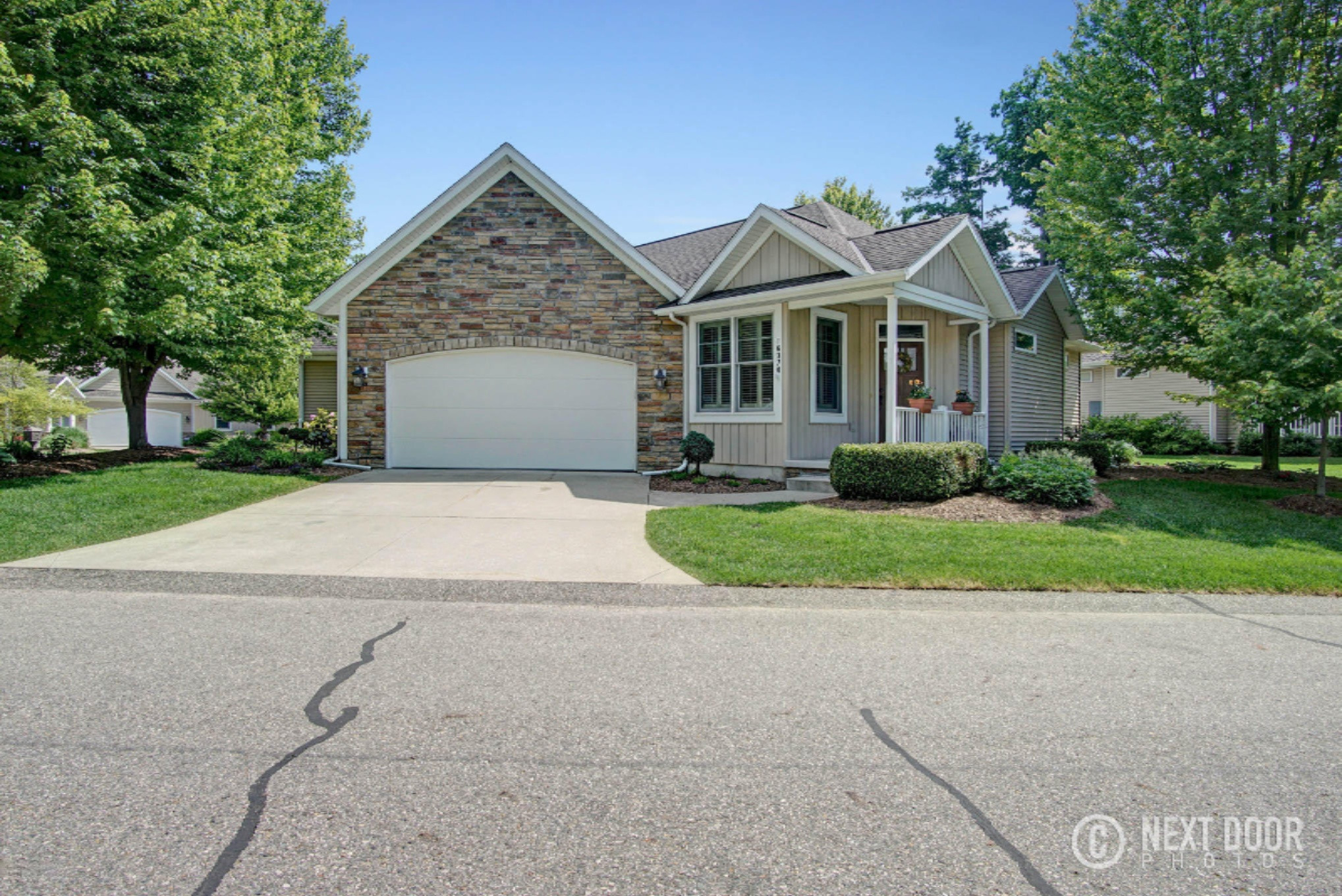 16370 Springvale Court, Unit 45 Spring Lake, MI 49456 - Photo 3 of 52 DSC03538_39_40