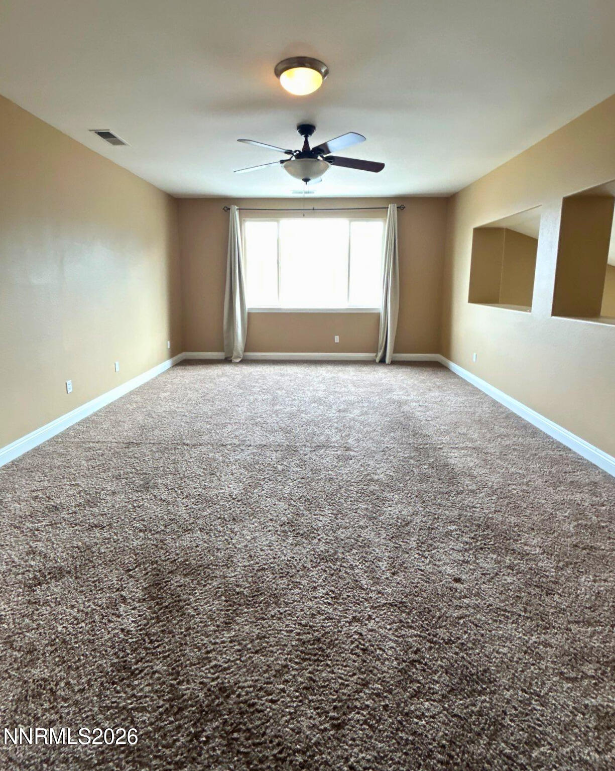 635 Ubaldo Court Reno, NV 89521 - Photo 10 of 18 1d2d1734-ff14-4032-8c7a-646a8c902497