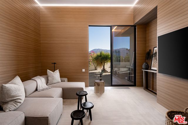 a view of a livingroom with furniture