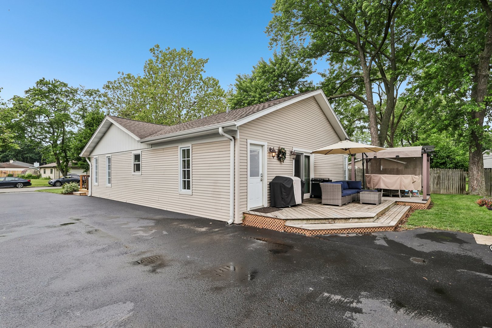 2802 Hawk Lane Rolling Meadows, IL 60008 - Photo 23 of 29