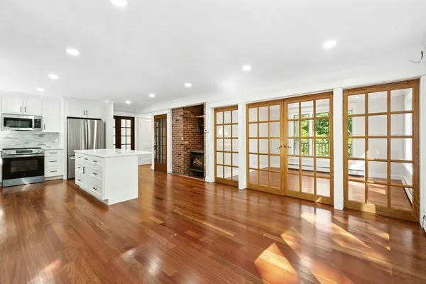 $1,195,000 | 184 Old Bolton Road, Stow, MA 01775