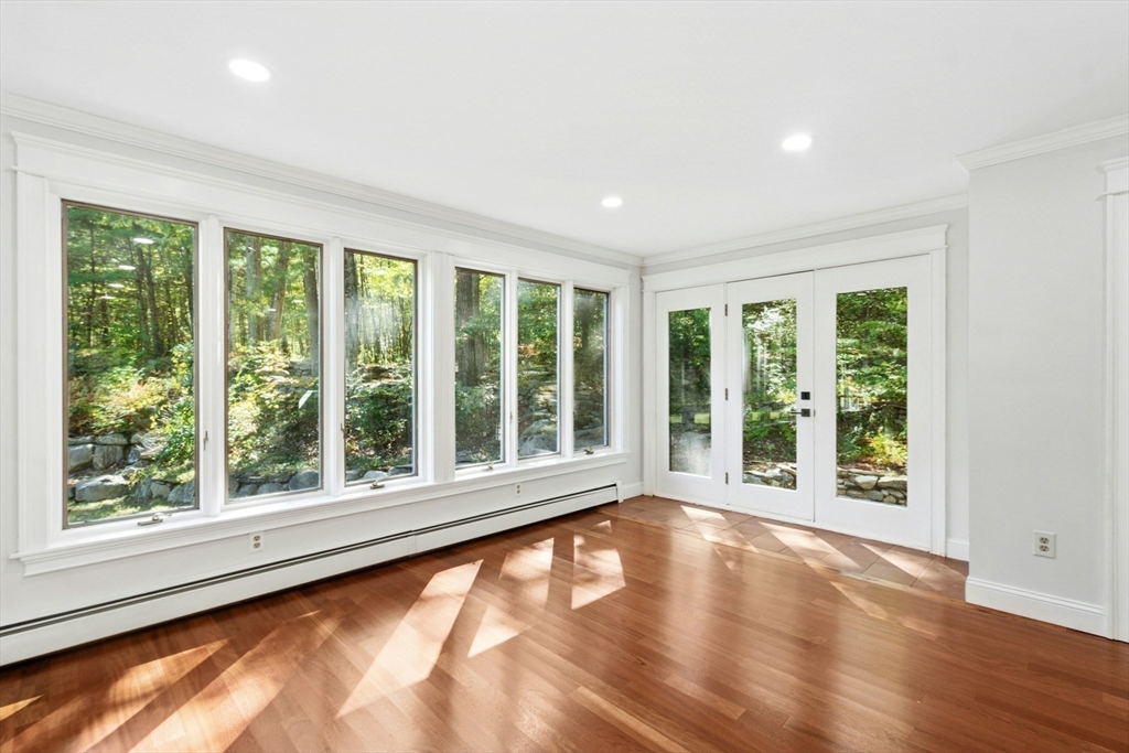 184 Old Bolton Road Stow, MA 01775 - Photo 8 of 39