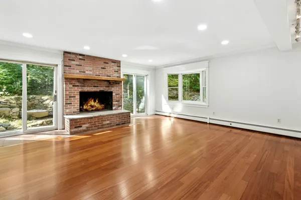 $1,195,000 | 184 Old Bolton Road, Stow, MA 01775
