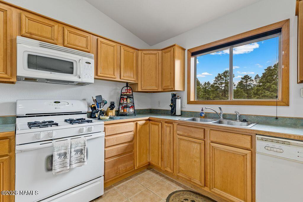 7597 Conley Road Flagstaff, AZ 86004 - Photo 7 of 35 Conley 12