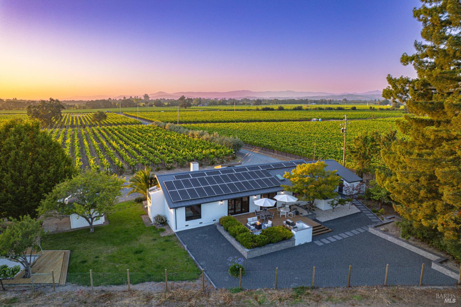 2740 River Road Windsor, CA 95492 - Photo 2 of 42 Gallery Image 2